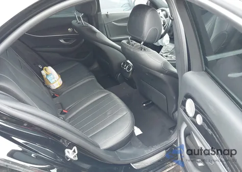 2020 Mercedes-Benz E 350 4Matic z USA, uszkodzony, nr VIN W1KZF8EB1LA827959